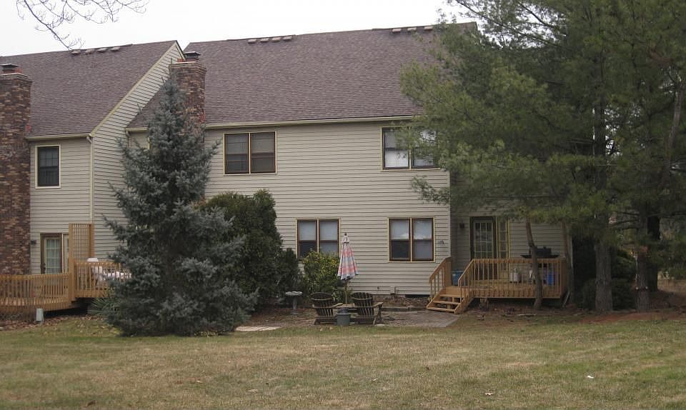 2nd image of 501 Sturbridge Ct