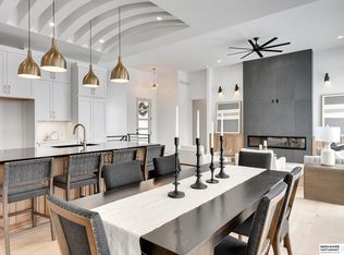 3318 S 212th St, Elkhorn, NE 68022