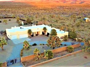 18805 N Queen Dr, Dolan Springs, AZ 86441
