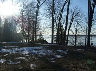 5152 S Shore Dr, Whitehall, MI