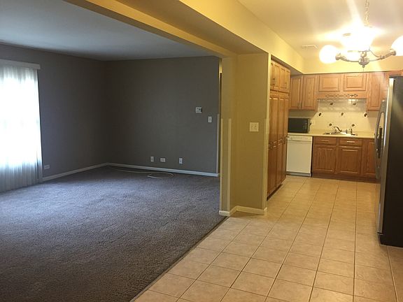 3rd image of 1775 Sussex Walk APT E