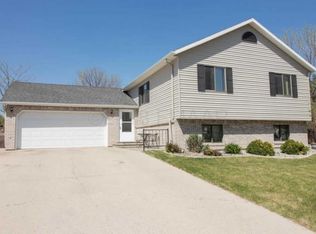 2936 Hanover Ave S, Moorhead, MN 56560