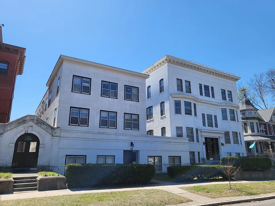 590 Holly Ave