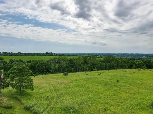 Deer Brook Ln, Blanchardville, WI 53516