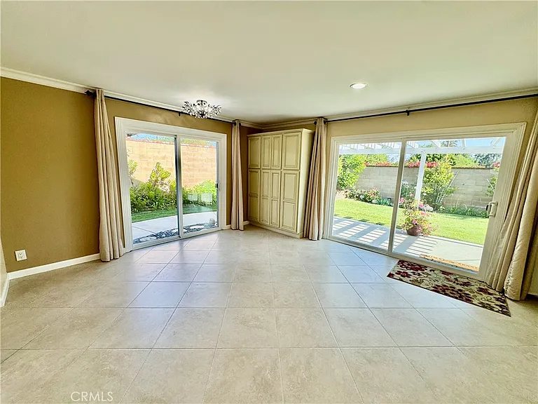 18572 Avolinda Dr — Photo 18