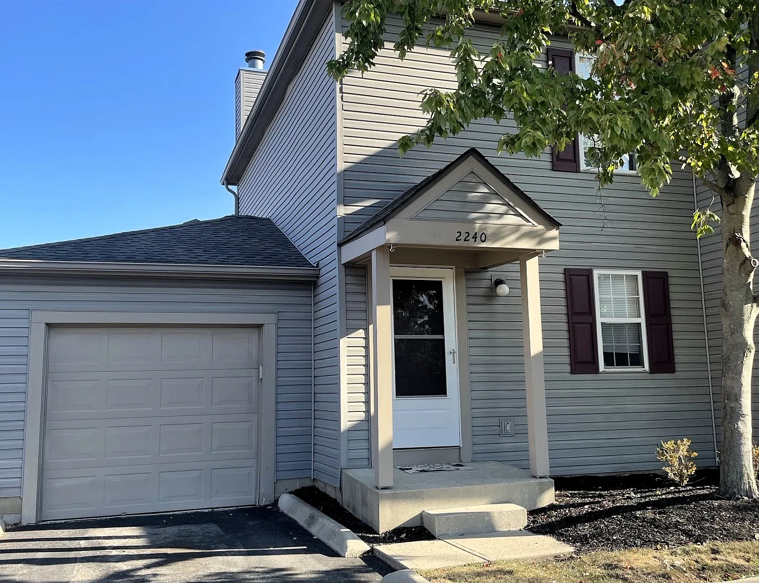 2 bed, 832 sqft, $1,500 — Photo 1