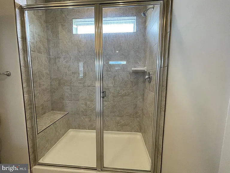 2328 Hawkshill Dr — Photo 24