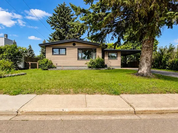 808 S 2nd Ave W, Brooks, AB T1R 0B6