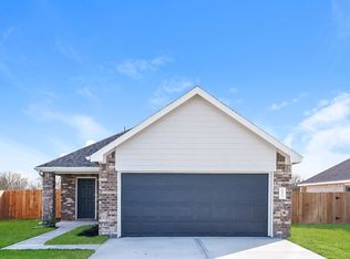 8817 E Lone Trail Blvd, Texas City, TX 77591