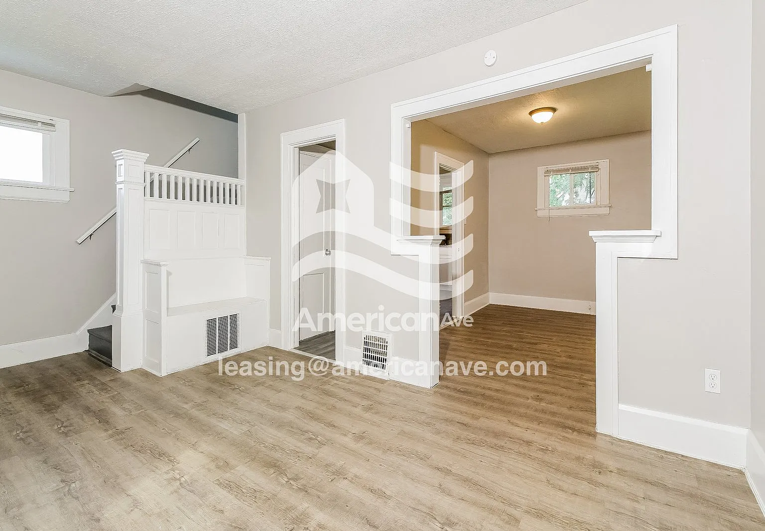 3 bed, 1.0 bath, 1271 sqft, $997 — Photo 3