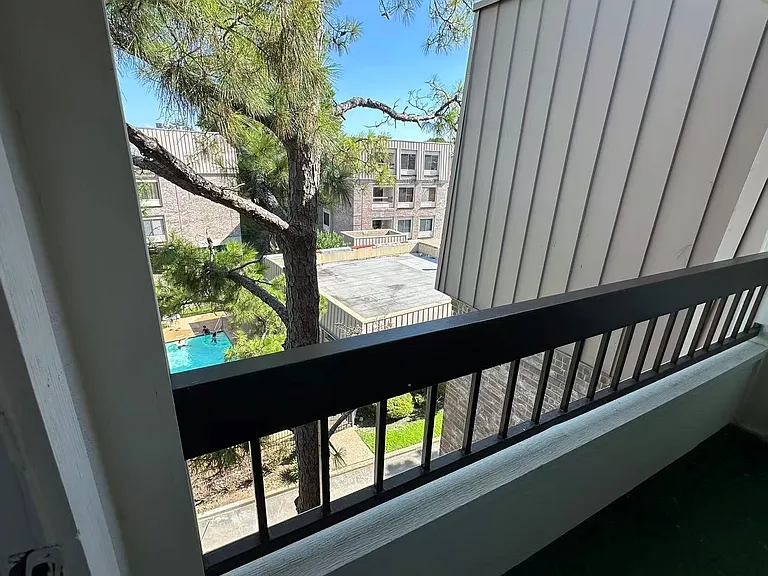 2213 S Braeswood Blvd #13B — Photo 36
