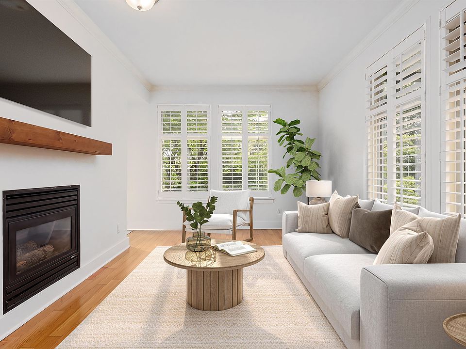 1st image of 118 W 22nd St #201