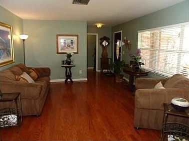 2nd image of 11205 Carrollwood Dr