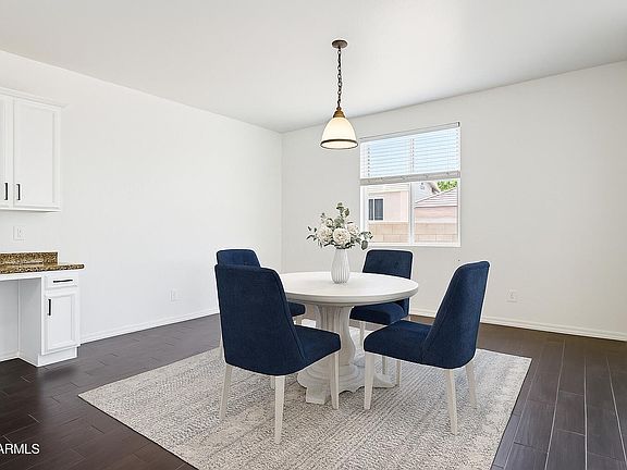 5th image of 2542 N RILEY Road