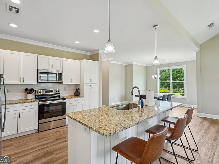 202 Sage Ct — Photo 6