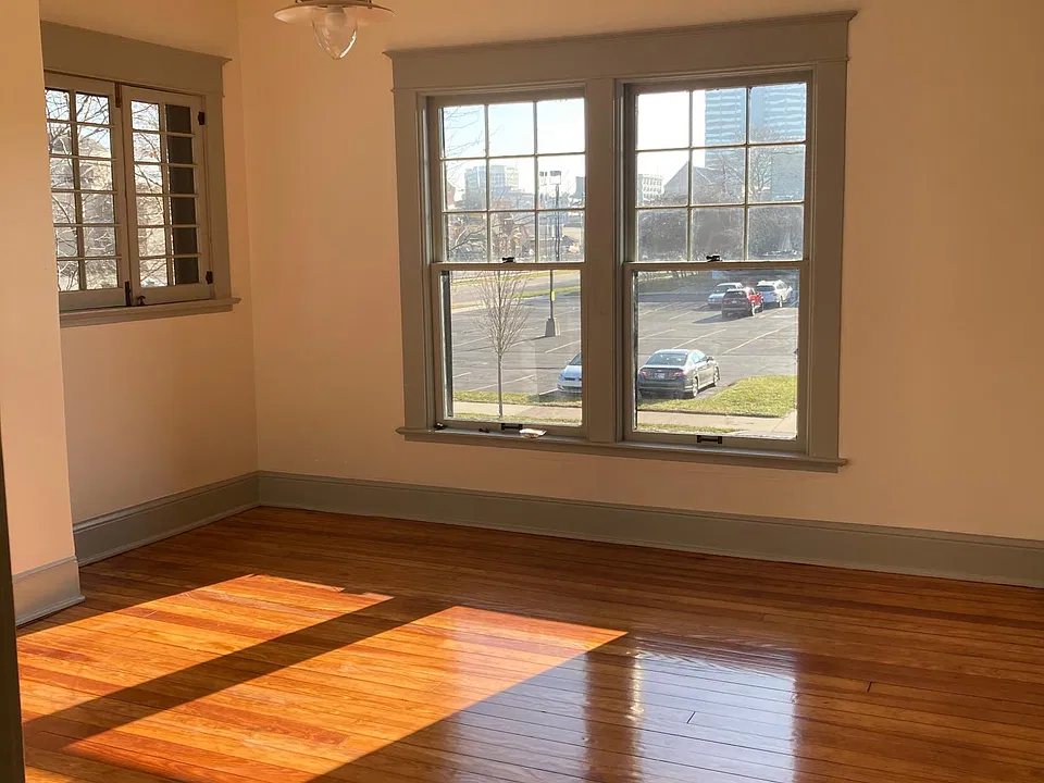 309 W Marion St #2