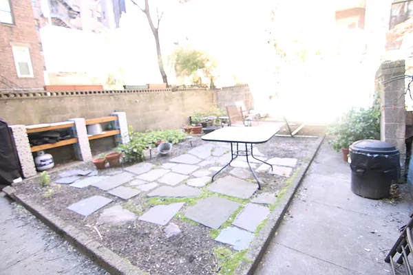 Rented by America Mecca Realty LLC | media 3