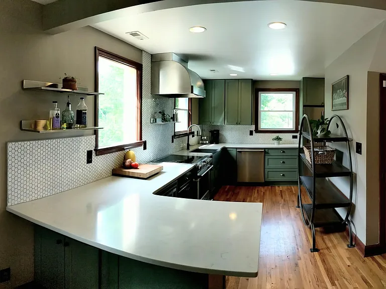 1023 Mitchell Rd — Photo 6