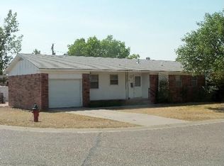 213 E Glenn Ct, Ulysses, KS 67880