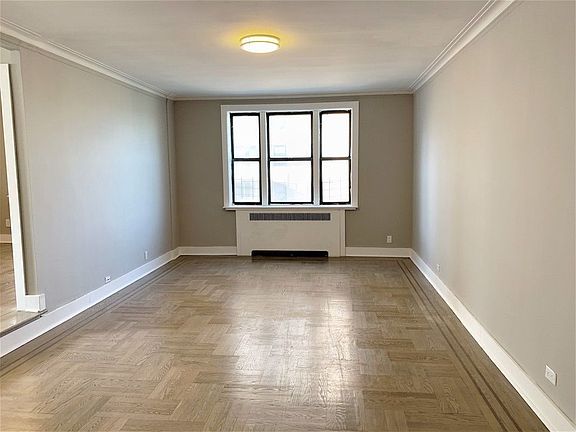 2nd image of 3660 Waldo Ave #4N