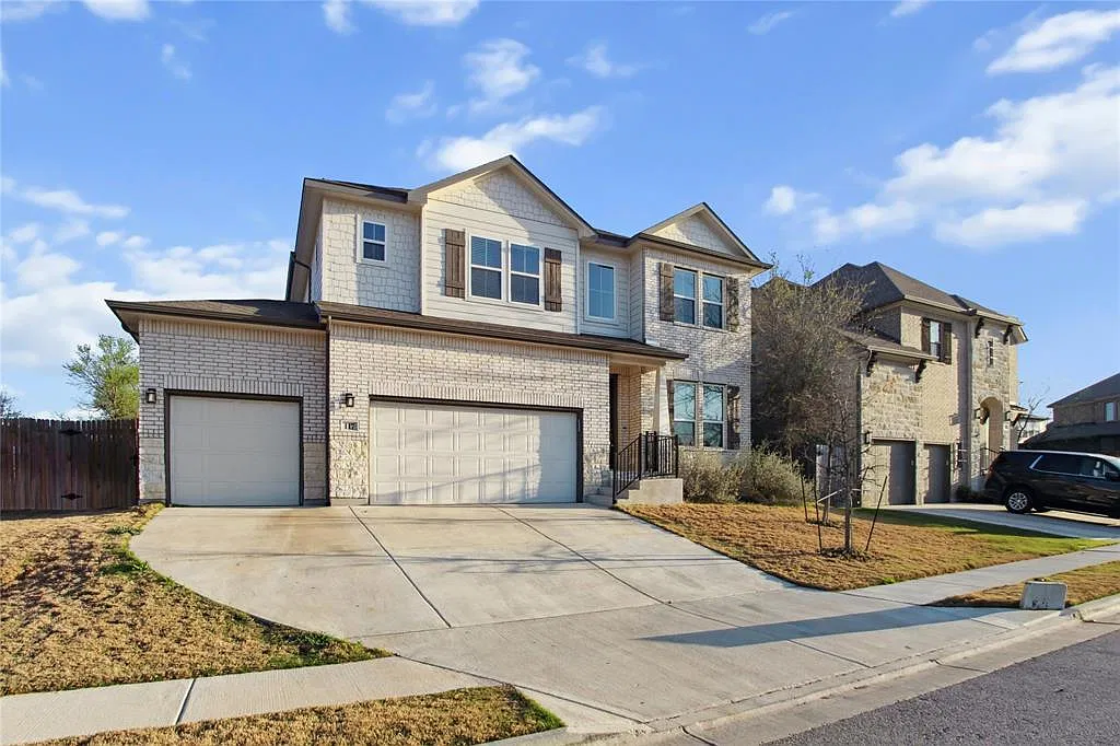 5 bed, 4.0 bath, 3247 sqft, $3,100 — Photo 1