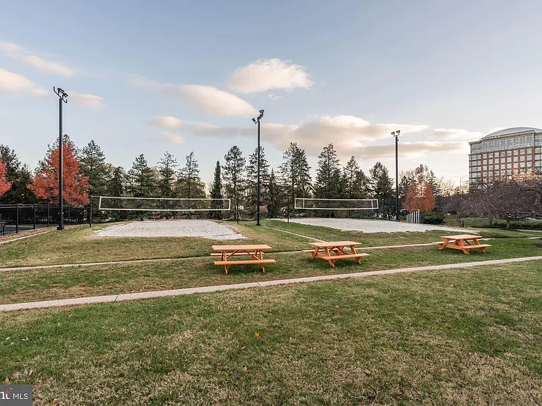 3600 Glebe Rd #202W — Photo 26