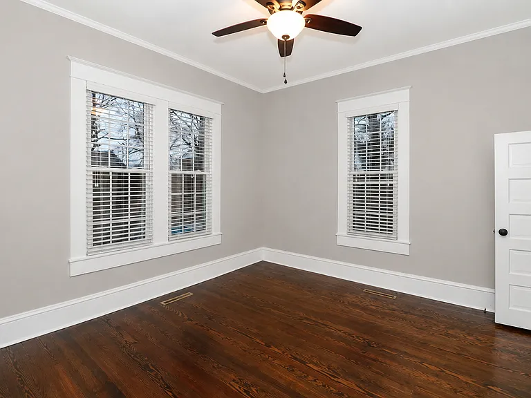 506 S Main St — Photo 15