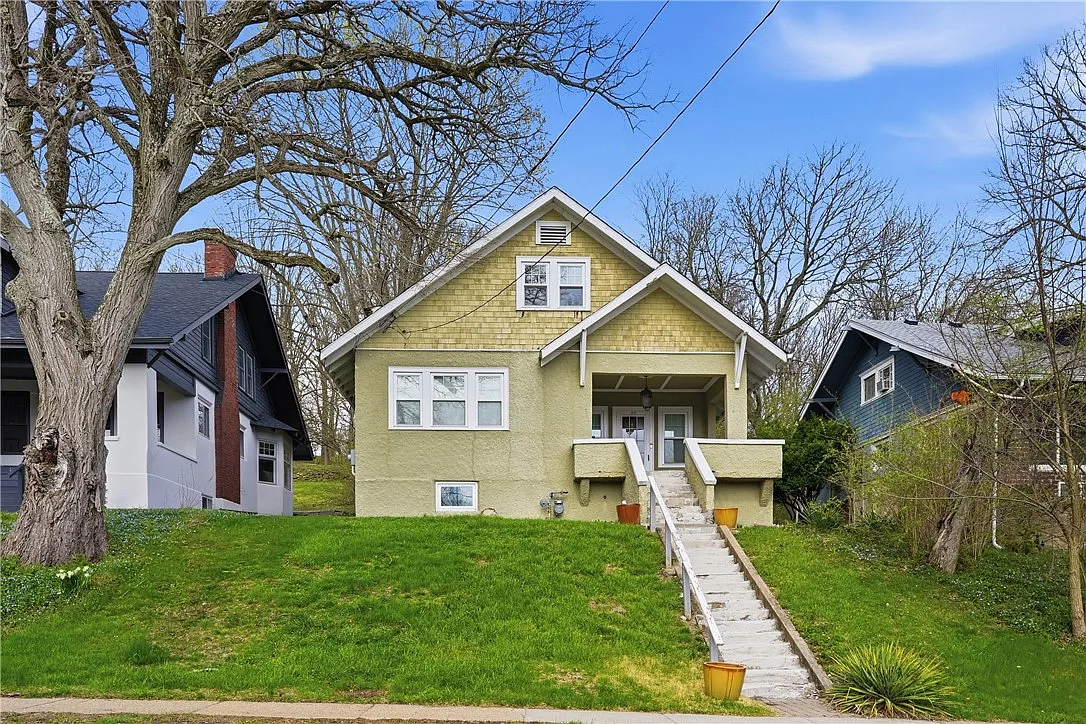 310 Kings Hwy photo 1
