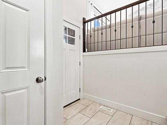 2nd image of 262 Terra Nova Cres