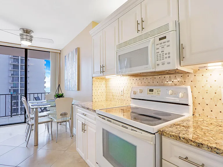 4200 N Ocean Dr #2-802 — Photo 15