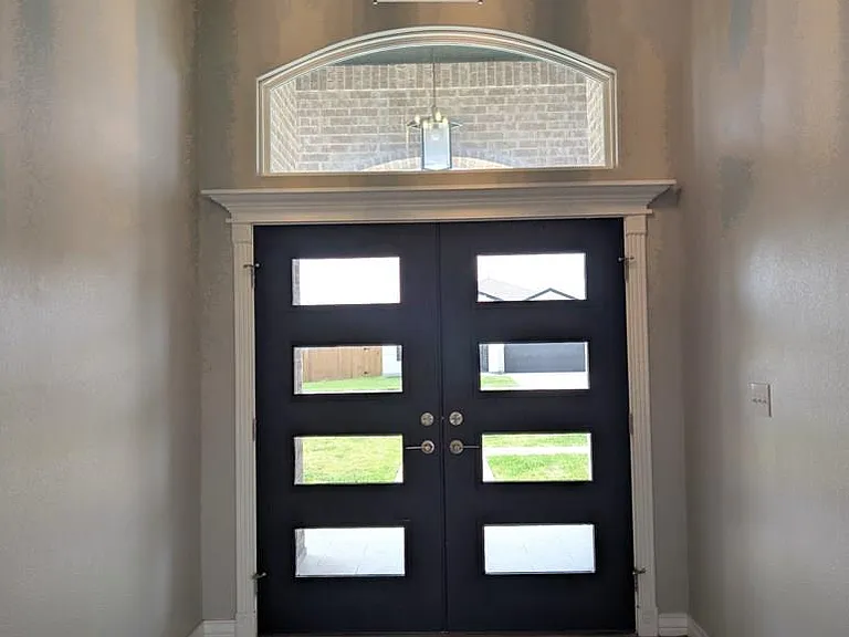 2602 Martell St — Photo 18