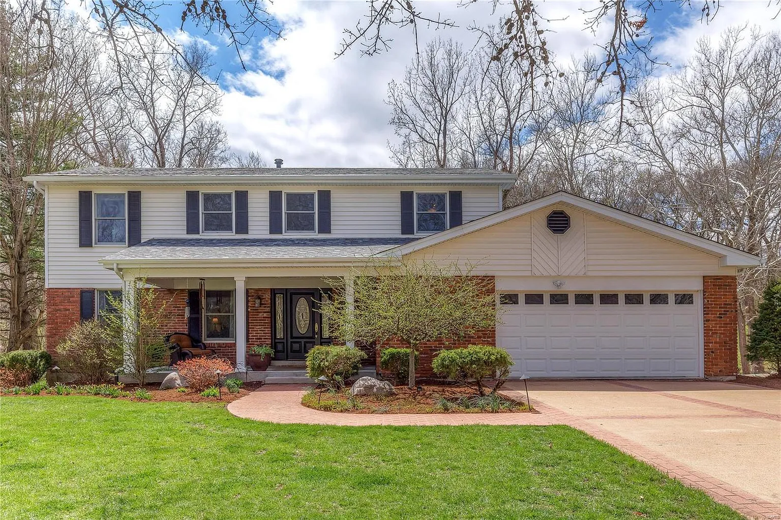 945 Wynhaven Ln photo 1