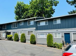 1415 SE Cora St APT 6, Portland, OR 97202