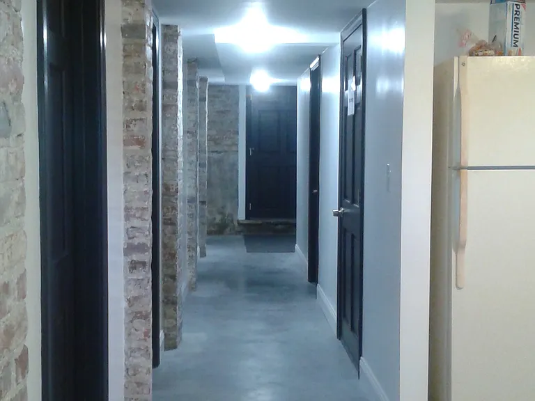 751 Academy Ave #BASEMENT — Photo 4