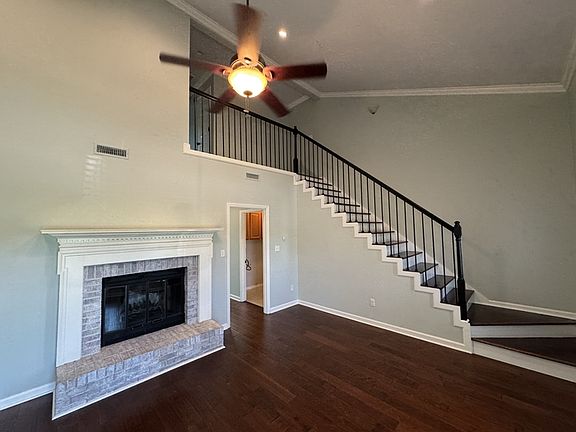 4th image of 6611 Steeplechase Dr NW