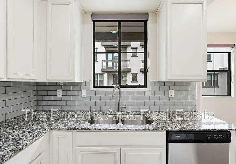 2090 S Dorsey Ln #1048 — Photo 5