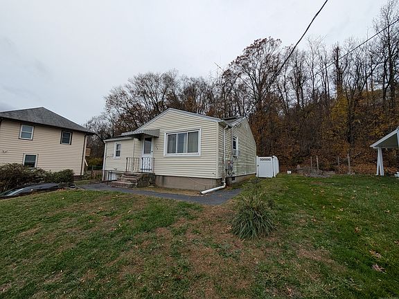 3rd image of 366 Burr Street