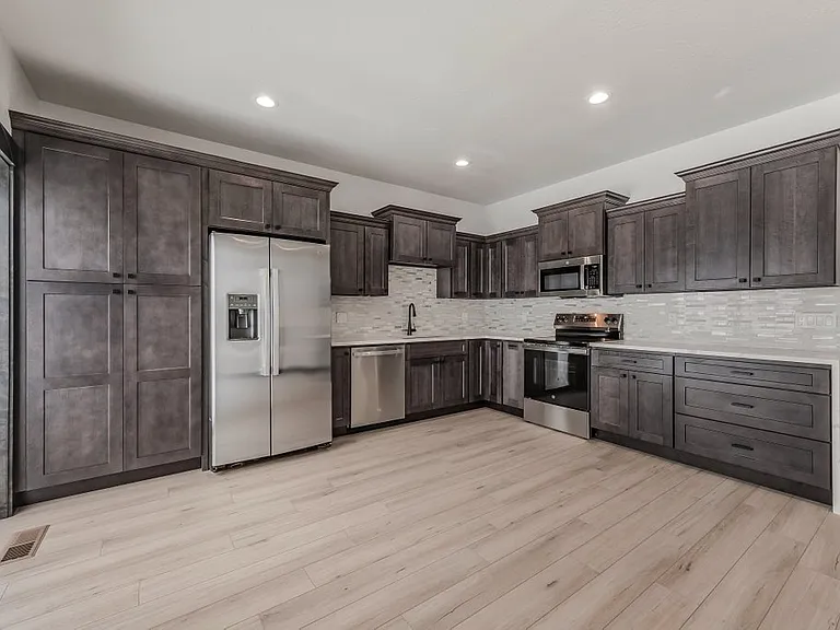 222 E Lobo Loop — Photo 11