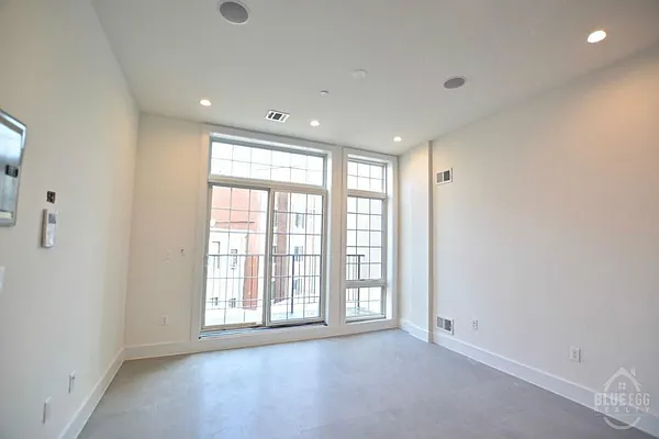 Rented by Blue Egg Realty Corp | media 5