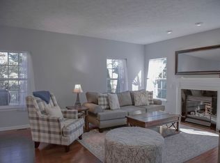 587 Amberley Dr, Uniontown, OH 44685