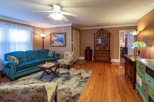 2nd image of 550 Bryden Way