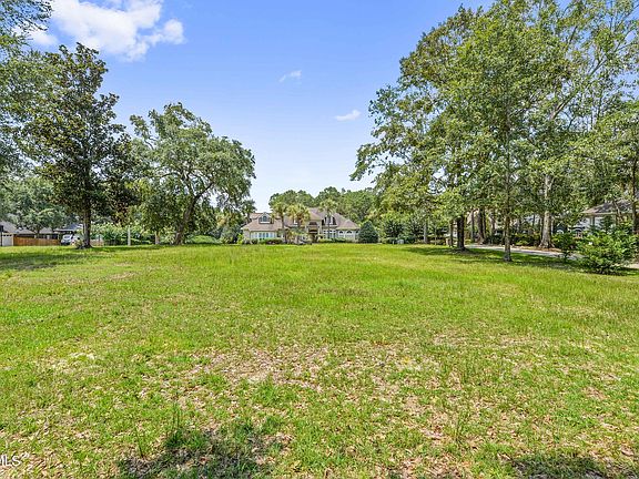 4th image of 13021 Riverwalk Cir
