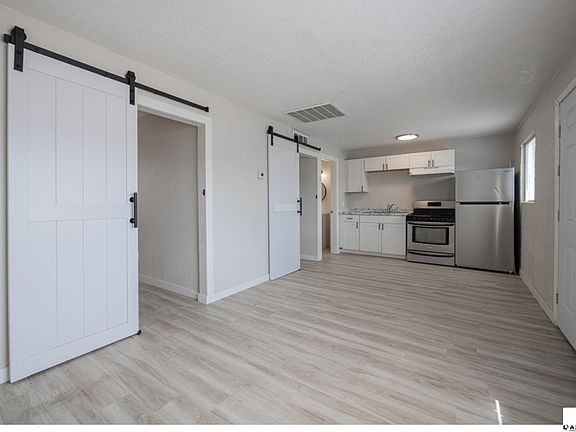 5th image of 3917 W Tonto St APT 2