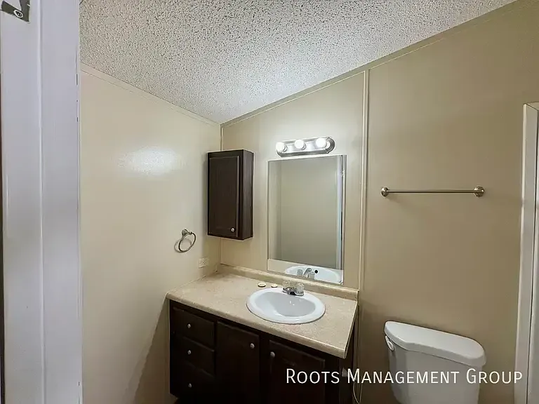 1909 S Anna St #34 — Photo 16