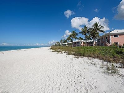 2401 Gulf Shore Blvd N, Naples, FL, 34103