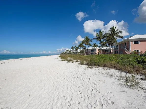 2401 Gulf Shore Blvd N, Naples, FL 34103