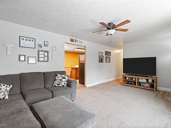 4th image of 542 Snively Ave NW