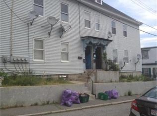 22 Floyd St, Lowell, MA 01852