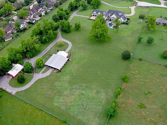2nd image of 3540 Maranatha Dr