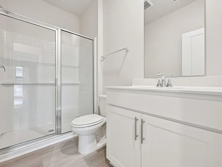 1041 Saint Lawrence Dr — Photo 9